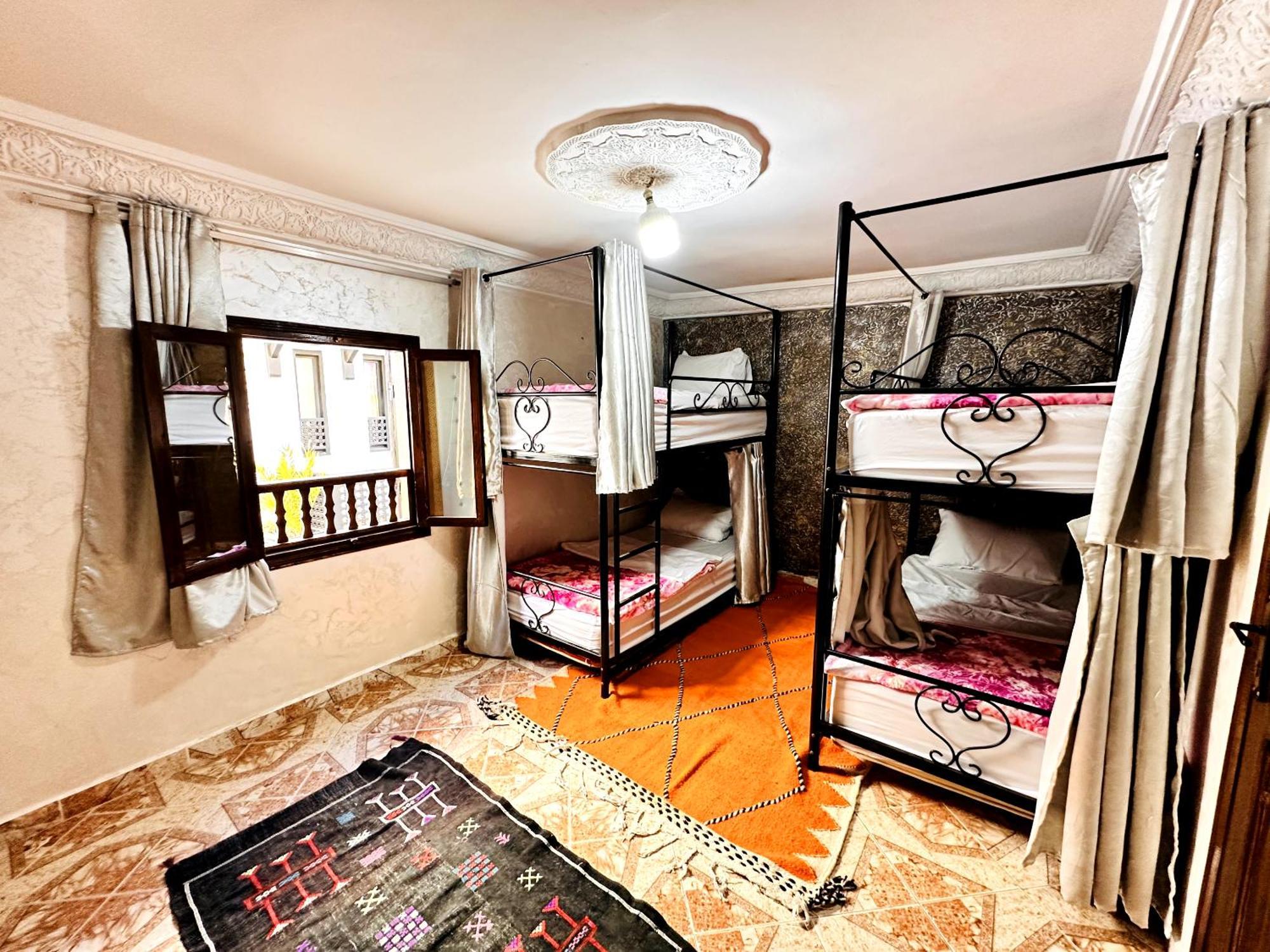 Atlas Hostel 塔哈佐特 外观 照片