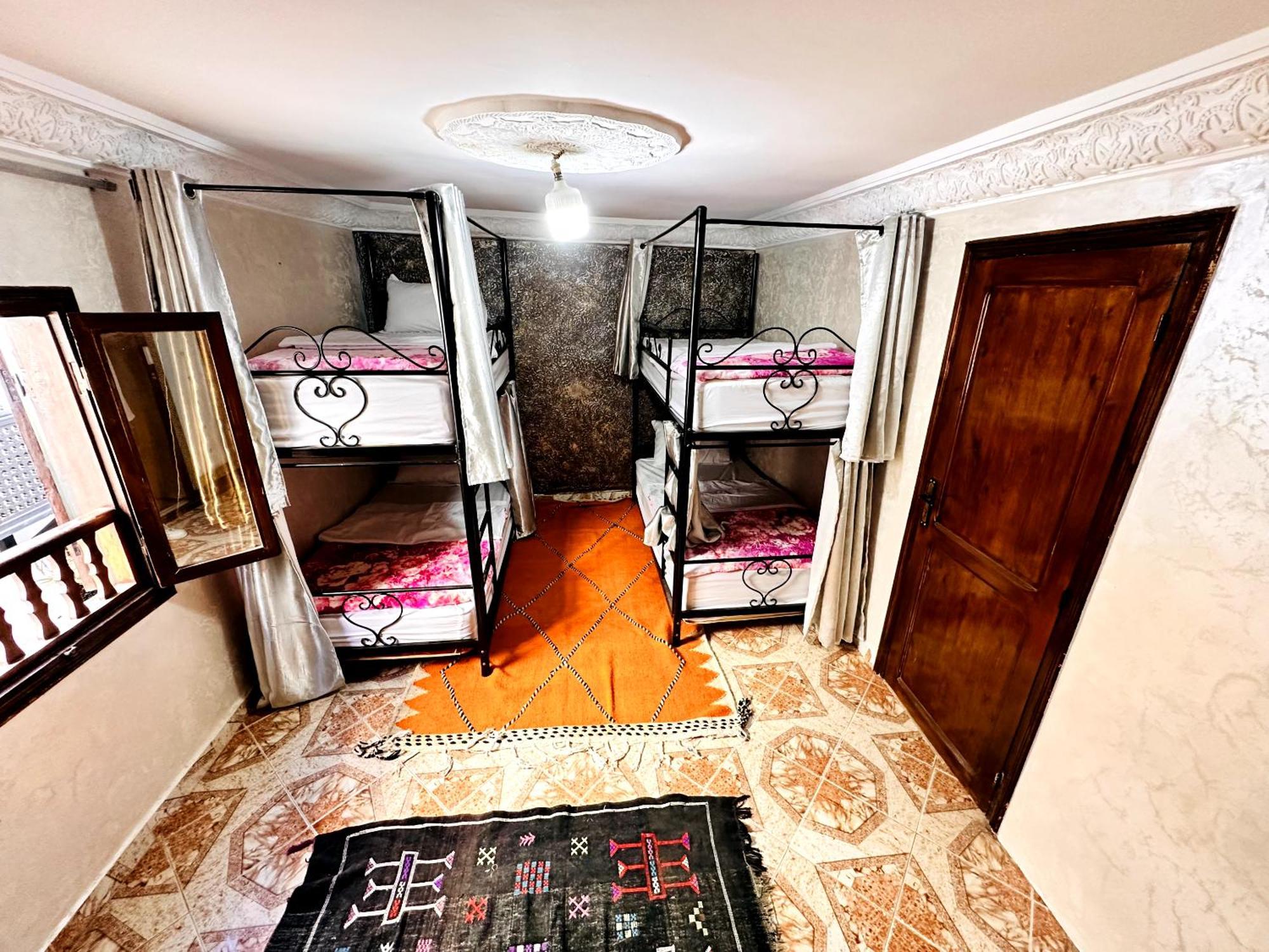 Atlas Hostel 塔哈佐特 外观 照片